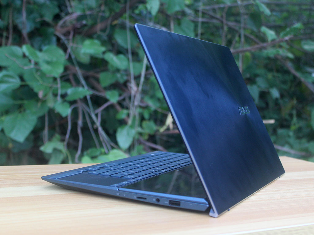 ASUS ZenBook Duo 14 UX432 Review 87 asus zenbook duo 2021 UX482 philippines review 11