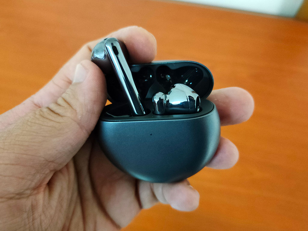 Huawei Freebuds 4 First Look: Solid Lightweight 89 huawei freebuds 4 philippines handson review 3 1