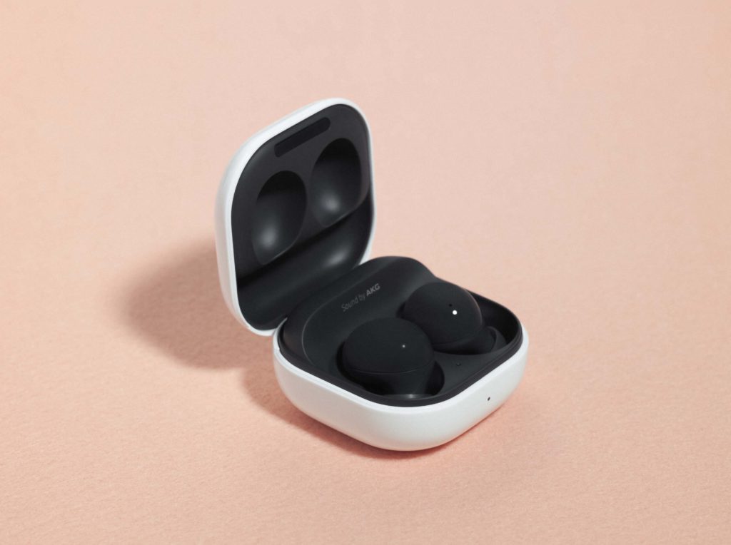 SAMSUNG Galaxy Buds2: Price, Specs, Availability in the Philippines 88 02 01 Berry product 01 galaxybuds2 graphite L