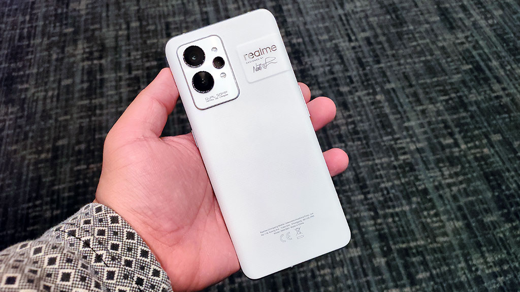 realme GT 2 Pro Hands-on Review 90 realme gt pro 2 handson review philippines 7