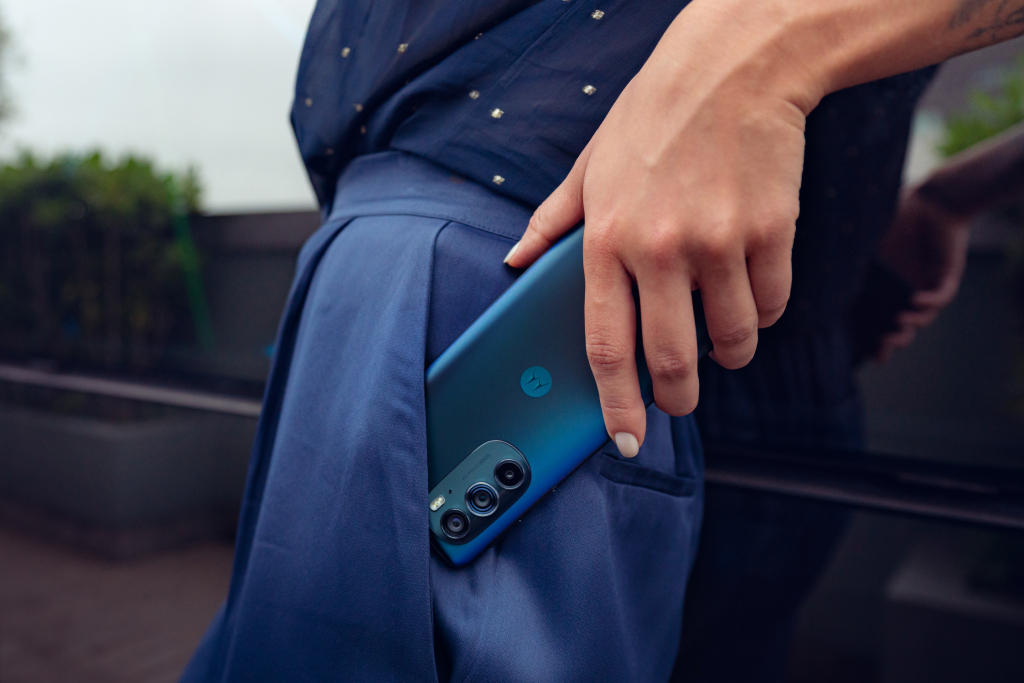 motorola edge 30 pro: Price, Specs, Pre-order details in the Philippines 87 2021 MOTOROLA EDGE ROGUE GALLERY SHOOT PROFESSIONAL PHOTOS 31