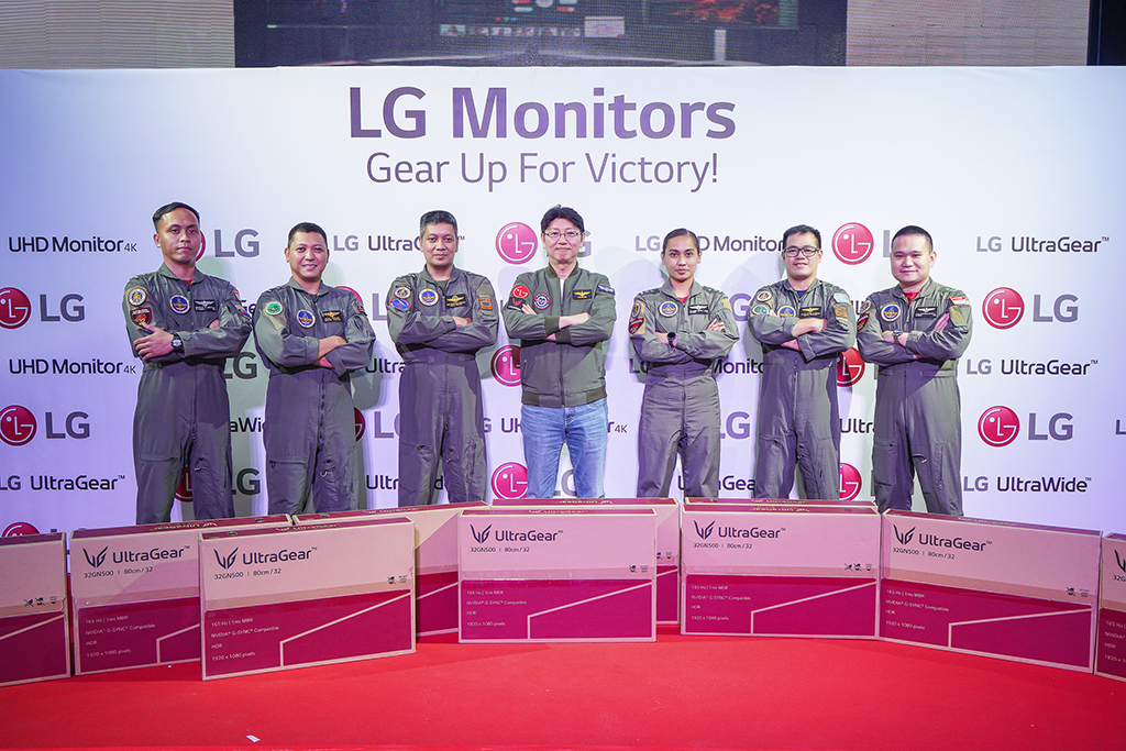 LG Takes Flight with new 2022 Monitor lineup 91 DSC08156