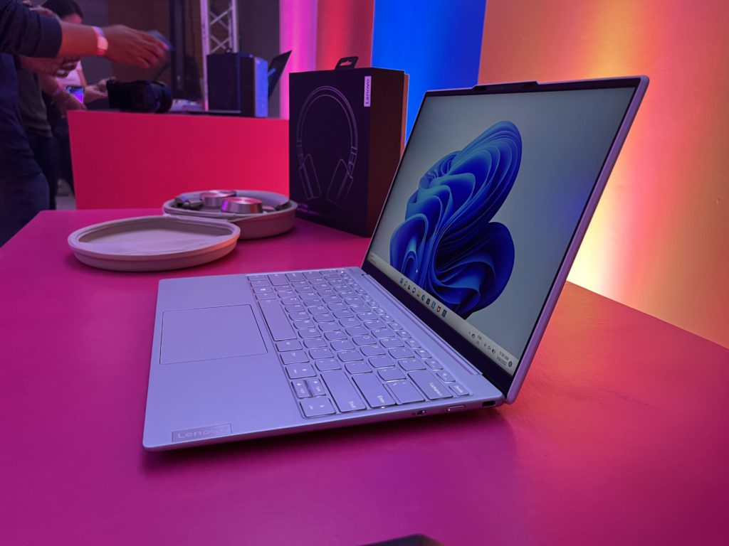 Lenovo 7th Gen Yoga Laptops: Specs, Features, Price in the Philippines 95 IMG 3063