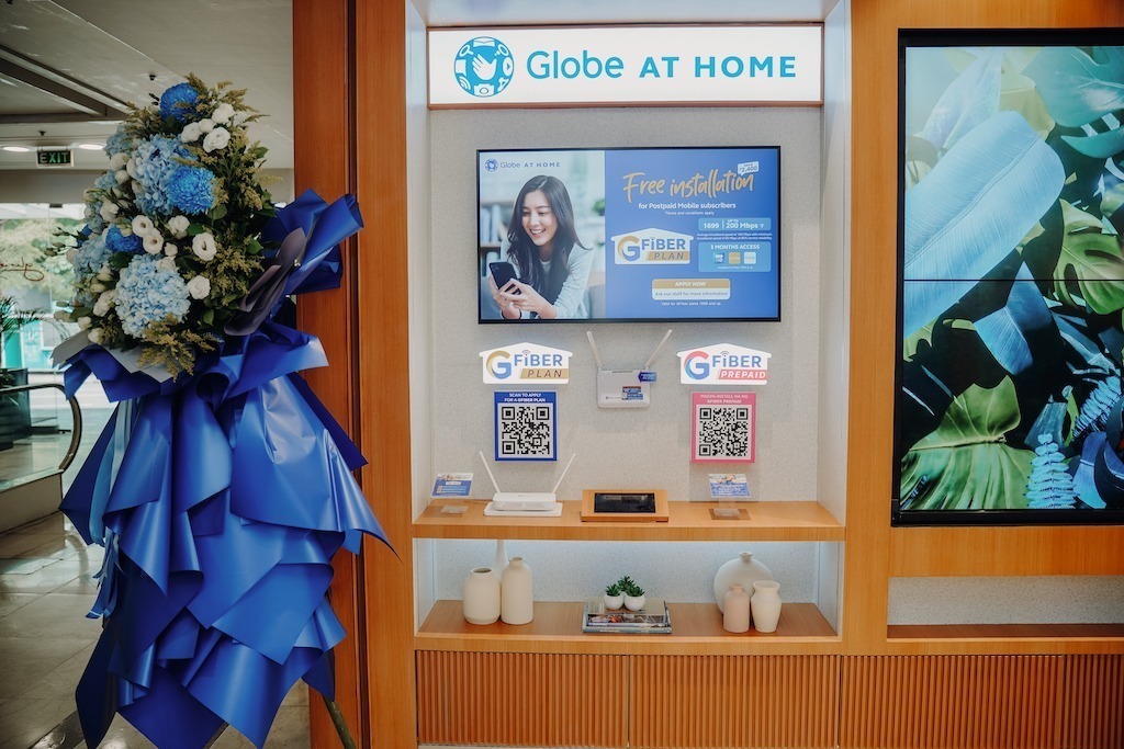 Globe Telecom Elevates Customer Experience with New Glorietta 3 Store 94 New Globe Telecom Store Gen4 2023 9