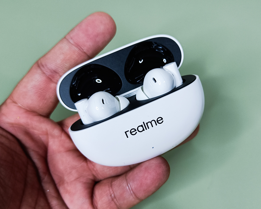 realme buds Air 5: Here's why it's a must-buy 89 realme buds air 5 philippines review sale price features 12