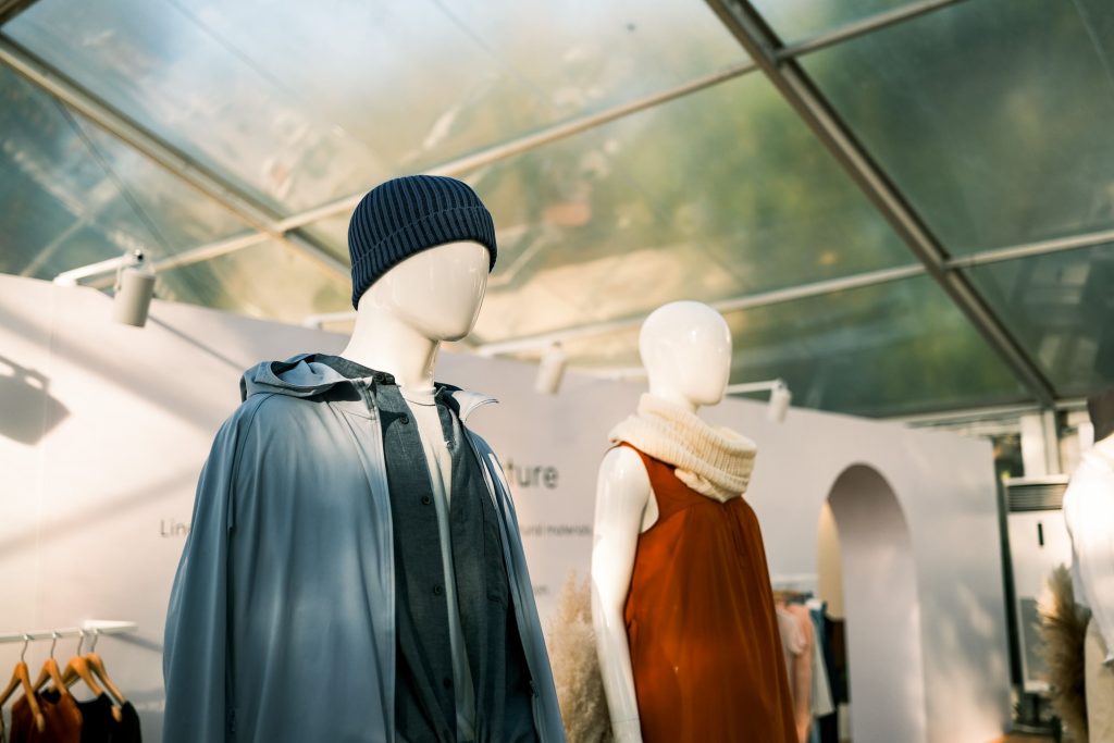Ease into Lightness with UNIQLO’s Spring/Summer 2024 Collection 87 8C. The Lightness in Texture collection Photo