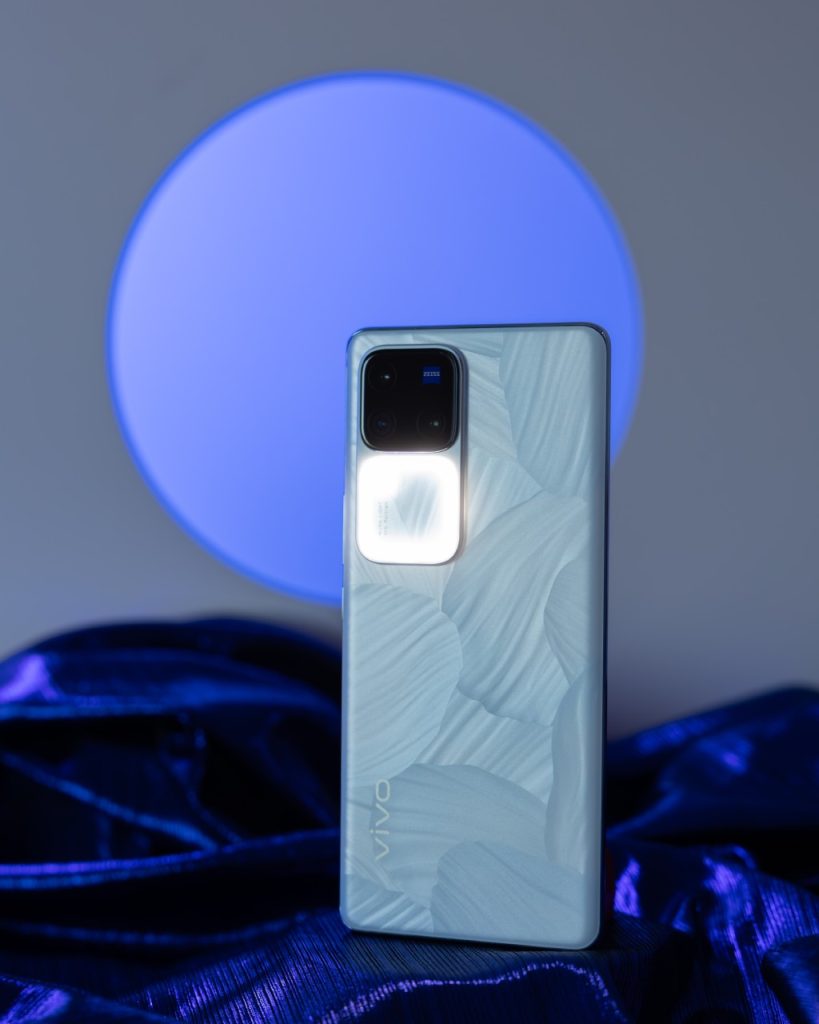 Exciting midyear offers from vivo: Exclusive Deals up to 80% off 90 vivo V30 Pro 1