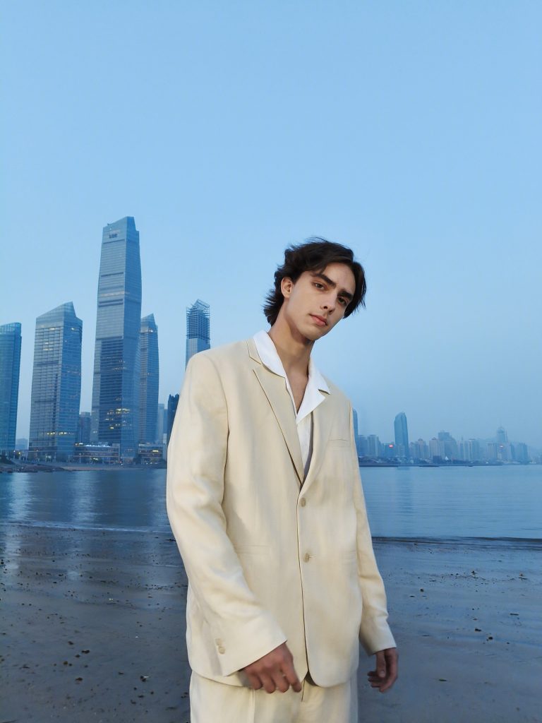 OPPO Launches Reno12 Series 5G in the Philippines 88 Telephoto Portrait Camera 1X 空间压缩1倍 min