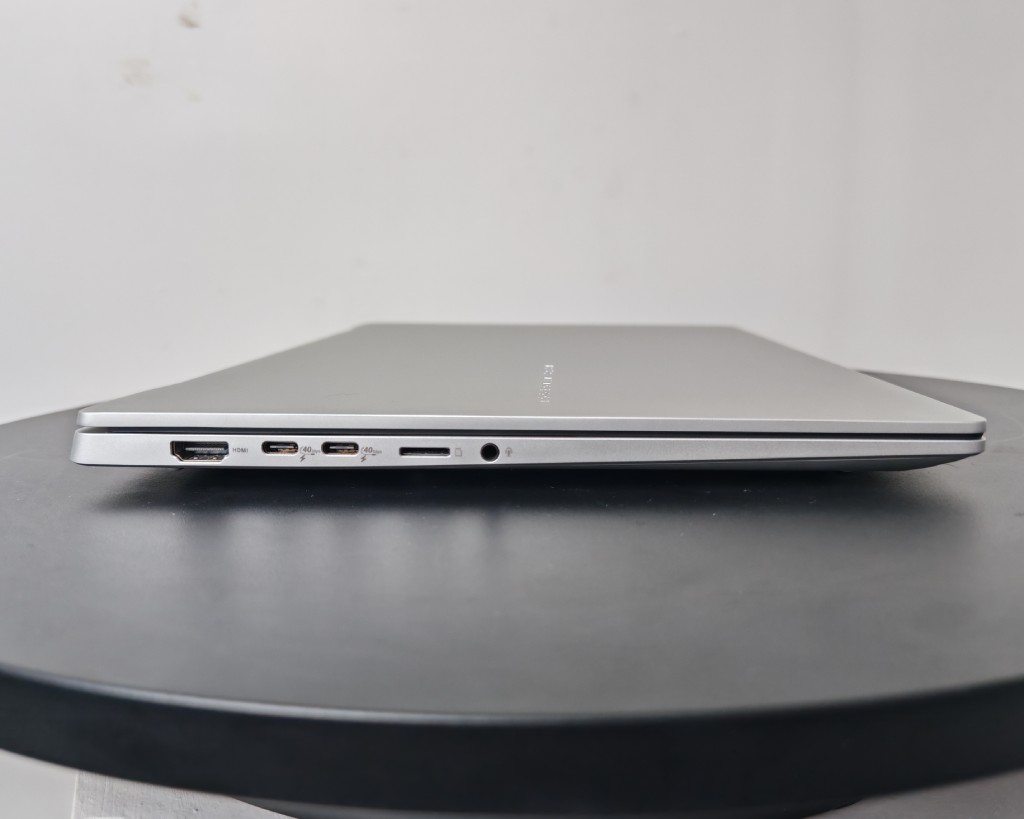 ASUS Vivobook 15 S (S5507) AI Copilot+ PC: A Fusion of Style and Intelligent Power 88 asus vivobook 15 s snapdragon copilot 2024 19