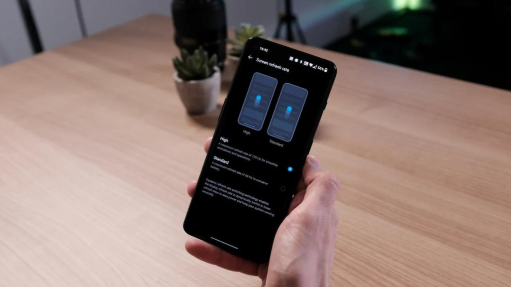 Understanding Adaptive Refresh Rates and How They Save Battery Life 87 FASTEST 1