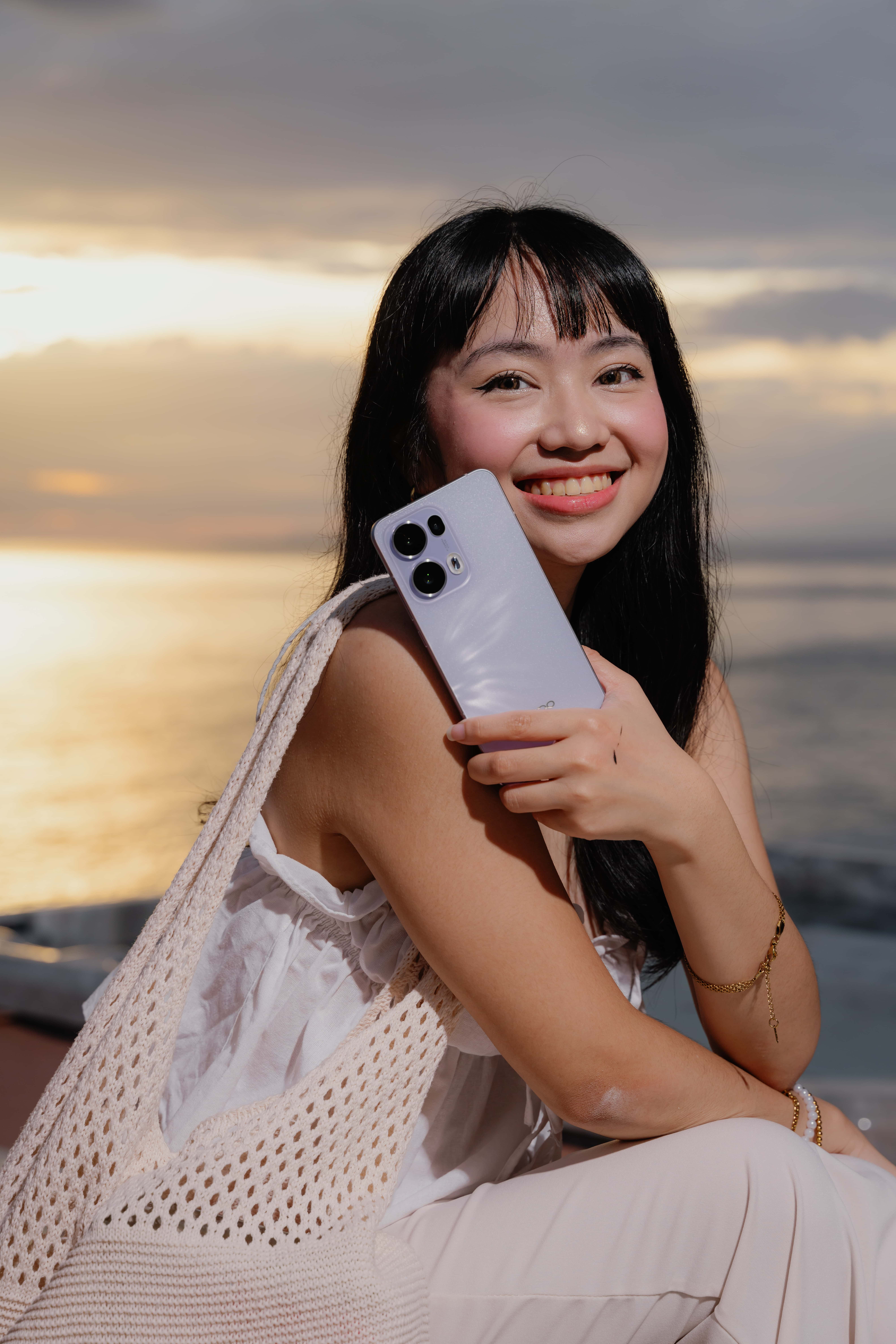 Discover and Explore with the OPPO Reno13 Series 5G – Now Available Nationwide! 94 BRI01481 min