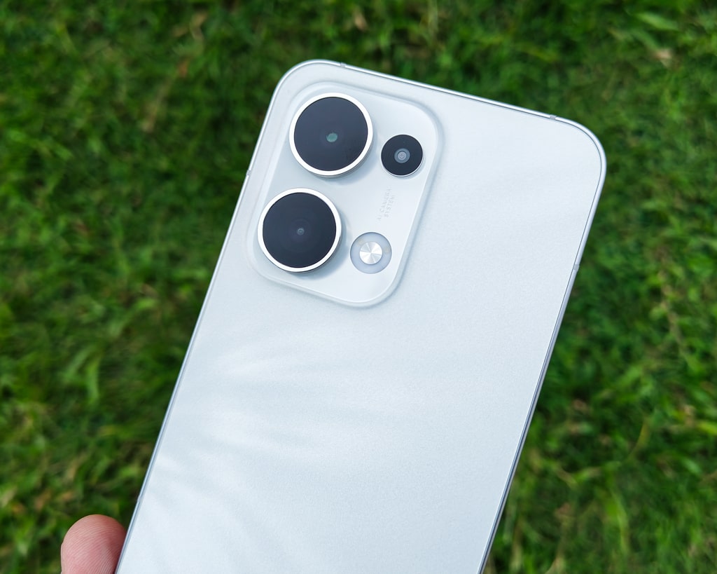 FULL REVIEW: The OPPO Reno13 5G is the perfect balance between style and performance 93 oppo reno13 5g review philippines sale price 4