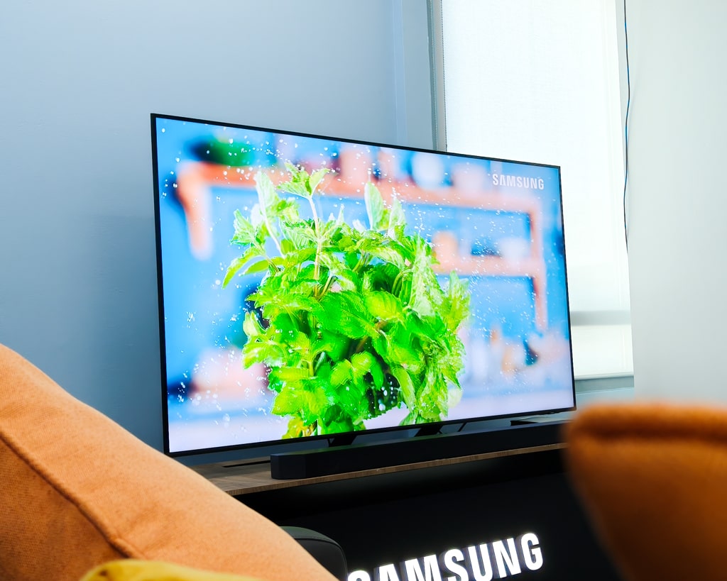 Samsung Q60D QLED 4K Smart TV: Redefining Great Home Entertainment 87 samsung q60d qled 4k smart tv philippines 7 min