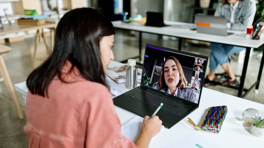 One in Three Laptops Sold in the Philippines in 2024 Was an Acer 87 Swift Edge 16 Ray lifestyle 05 1