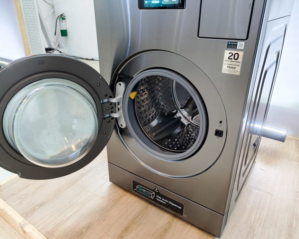 FIRST LOOK: The New Samsung Bespoke AI Combo Washer, priced at PHP 180K 90 samsung bespoke ai combo washingmachine ph 4 min