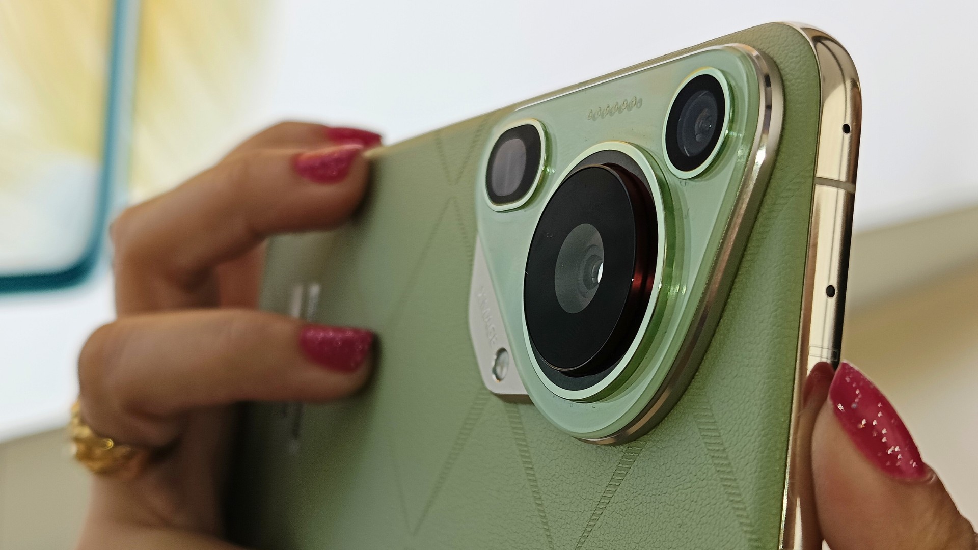 HUAWEI Pura70 Ultra ミントグリーン 本体 HUAWEI Pura 70 Ultra 大陸