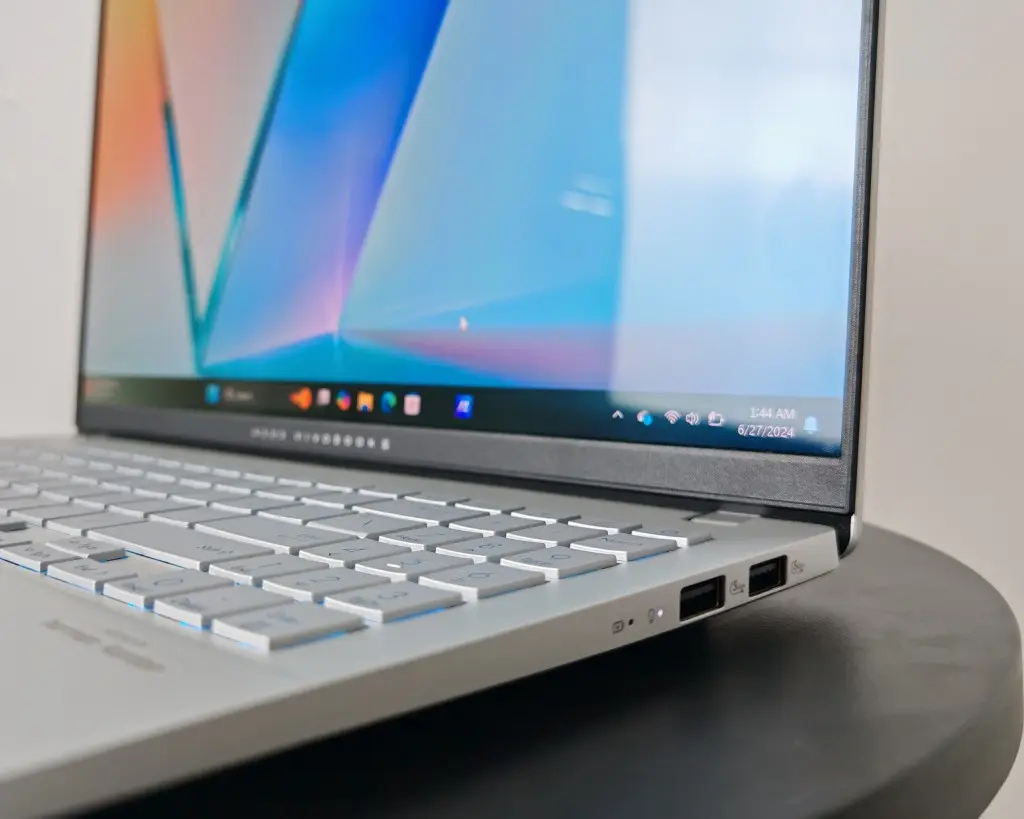 asus vivobook 15 s snapdragon copilot 2024 12