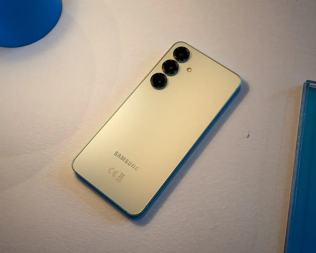FIRST LOOK, HANDS ON: What's new with the Samsung Galaxy S25 series? 90 samsung galaxy s25 series 9