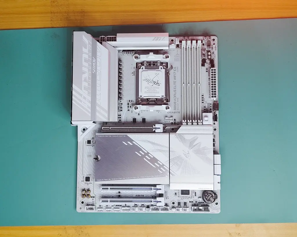 Unleashing Amazing Performance: The Best Features of the GIGABYTE Aorus B850 Elite WiFi7 ICE Motherboard 86 GIGABYTE Aorus B850M Elite WiFi7 ICE Motherboard 2