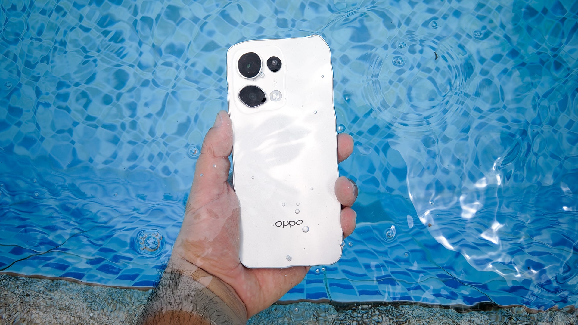 oppo reno13 5g swimming underwater 9 min