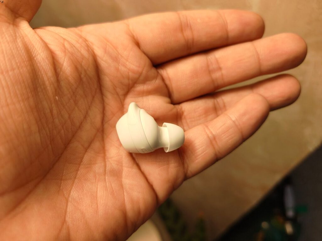 Samsung Galaxy Buds Core Hands-on: Budget Comfort 89 101