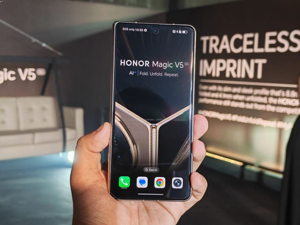 HONOR Magic V5 Hands-on: Foldable Magic 93 213