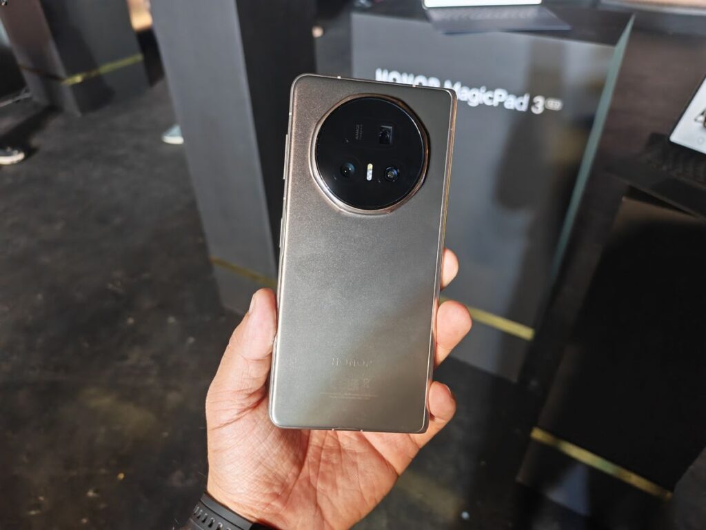 HONOR Magic V5 Hands-on: Foldable Magic 91 215
