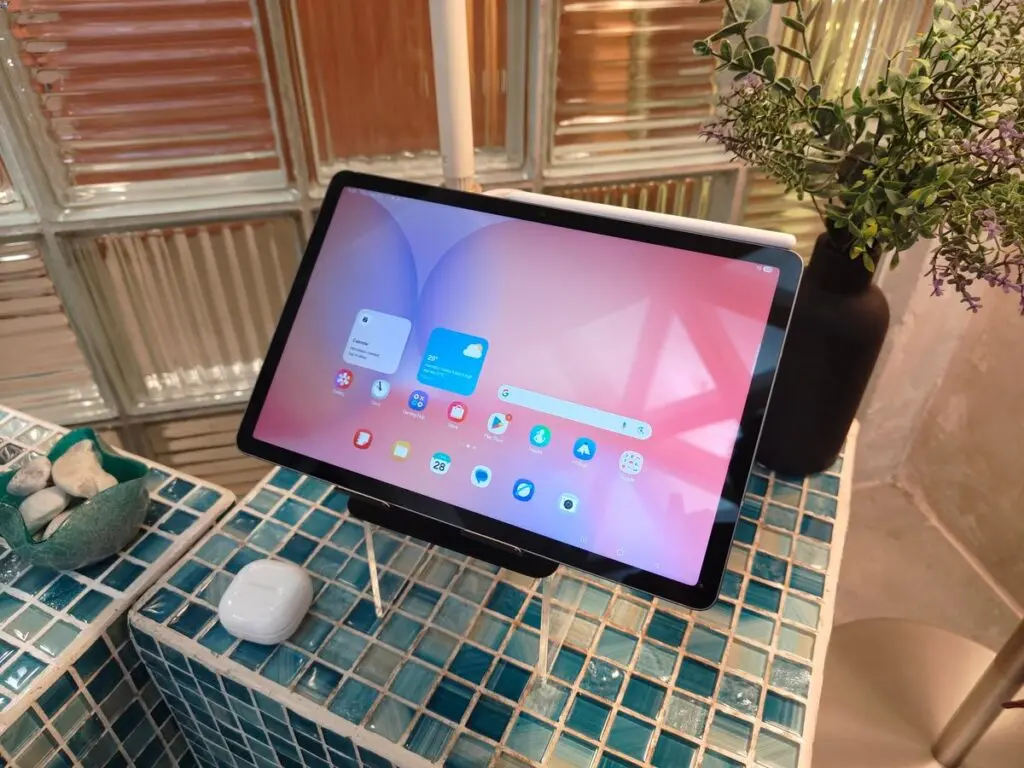 Samsung Galaxy Tab S10 Lite Hands-On: Affordable Productivity 85 88