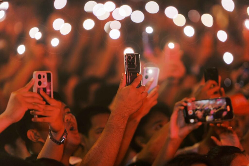 Smart launches first 5G SA network in Iloilo with concert 87 5SmartIloilo min 1