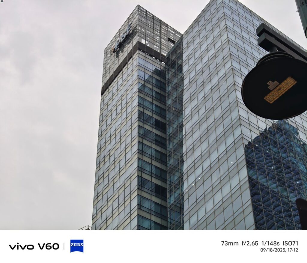 Zooming In with the vivo V60’s 50MP ZEISS Super Telephoto Camera in BGC 89 IMG 20250918 171236 1