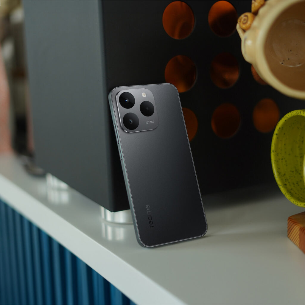 realme 15T 5G to launch in PH: 7000mAh battery, slim design 82 realme 15T 5G Teaser KV2 1