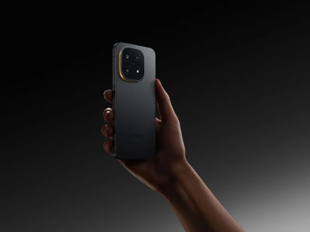 iQOO 15 Unveiled with Snapdragon 8 Elite Gen 5, New Q3 Supercomputing Chip 86 iqoo 15 philippines 4