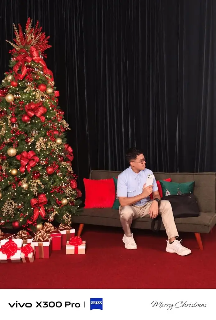 Making Holiday Memories at the vivo Christmas Studio 88 image 26