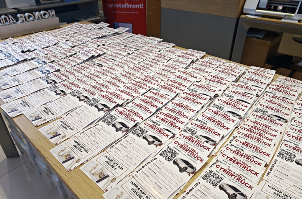 Here's one customer who ordered 250 HONOR X9d 5G units - just for the Tesla Cybertruck raffle 87 Photo 3