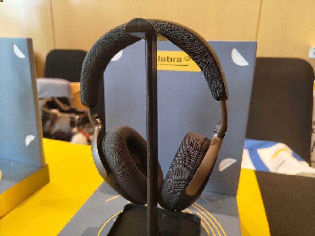 Jabra launches Evolve3 headsets, PanaCast Room Kit for hybrid work setups 88 IMG20260407122814