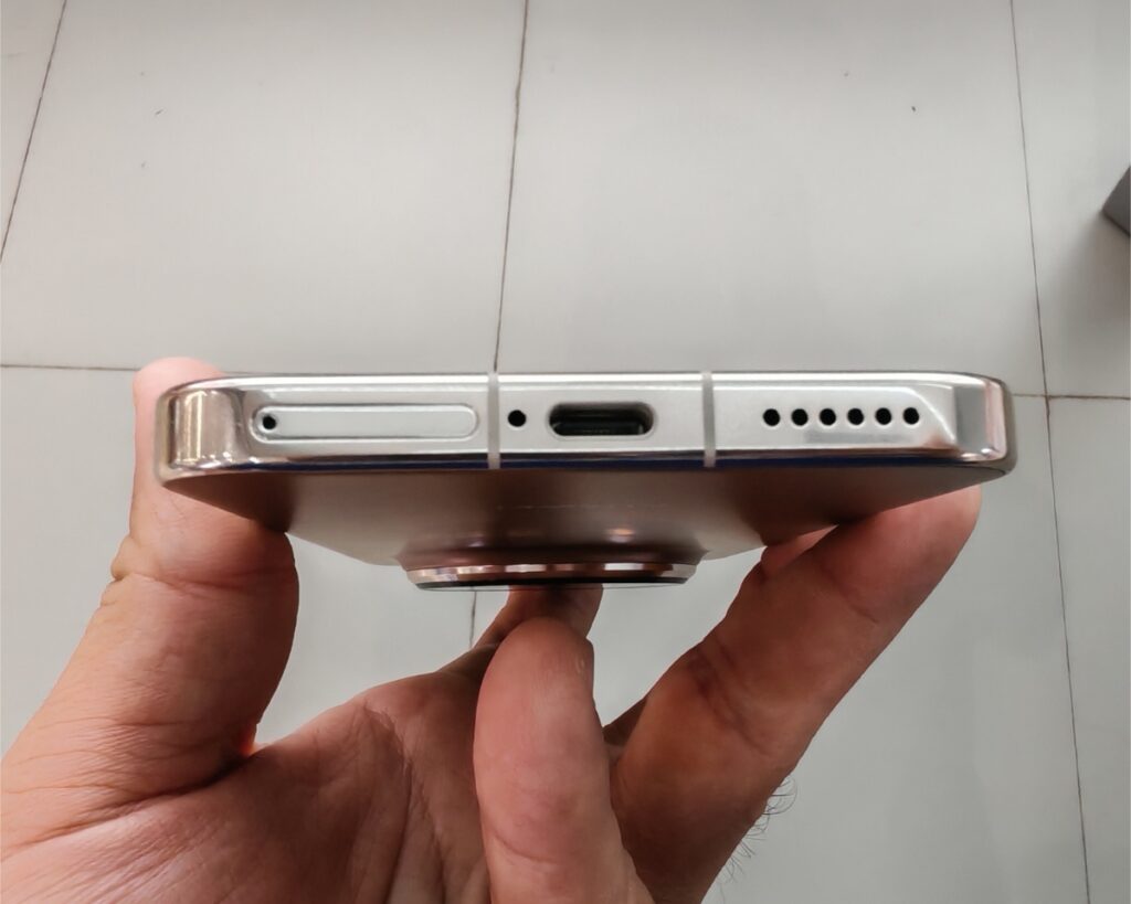 Huawei Mate 80 Pro First Look: Golden Shimmer 88 huawei mate 80 hands on review philippines 4