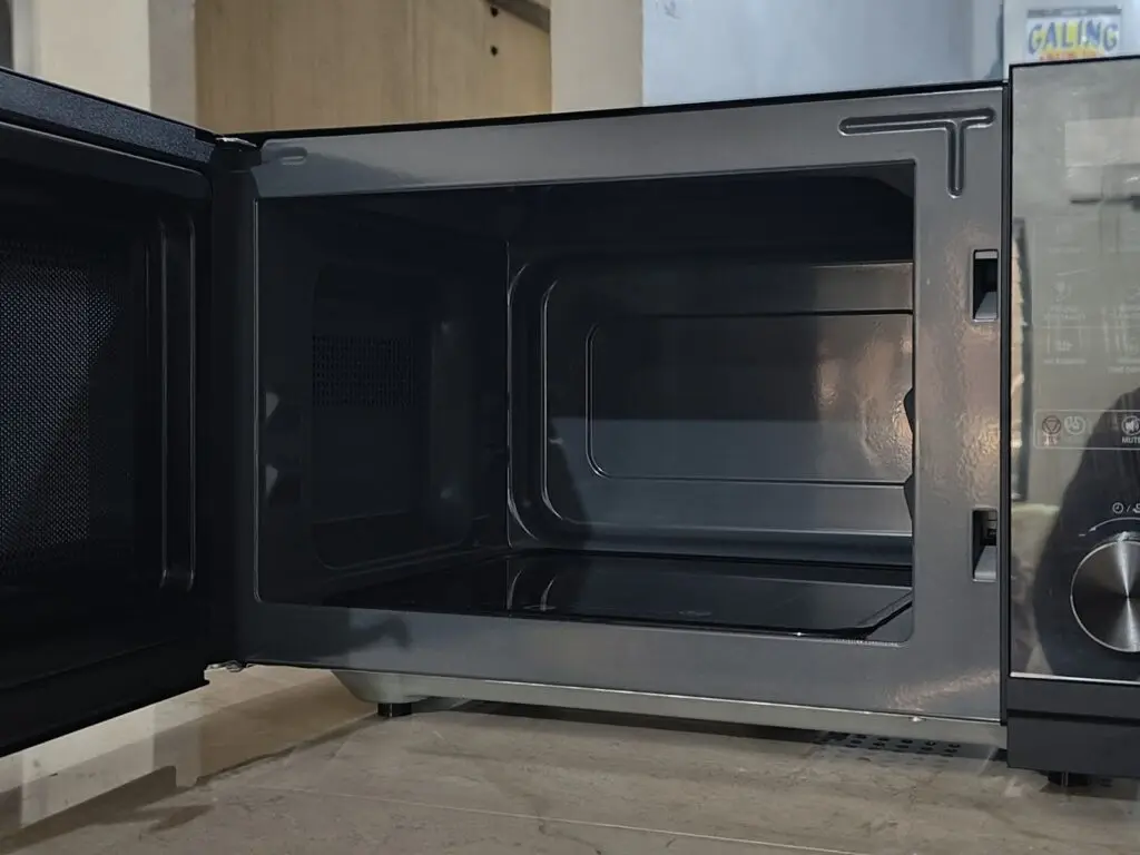Why Flatbed Microwaves, like the Sharp R-2523FB-MB, Are Becoming More Practical for Modern Kitchens 86 image 19