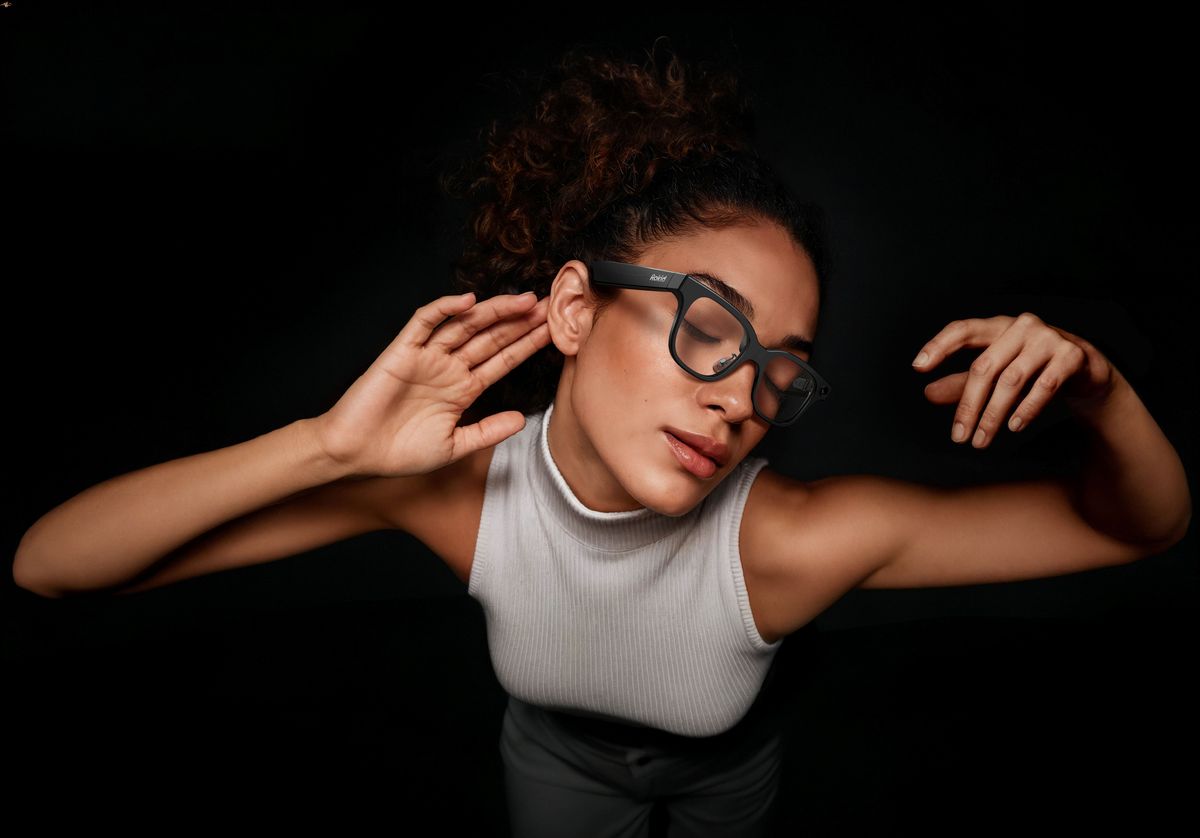 Smart adds Rokid AI Glasses to postpaid lineup 90 Smart Rokid3 1