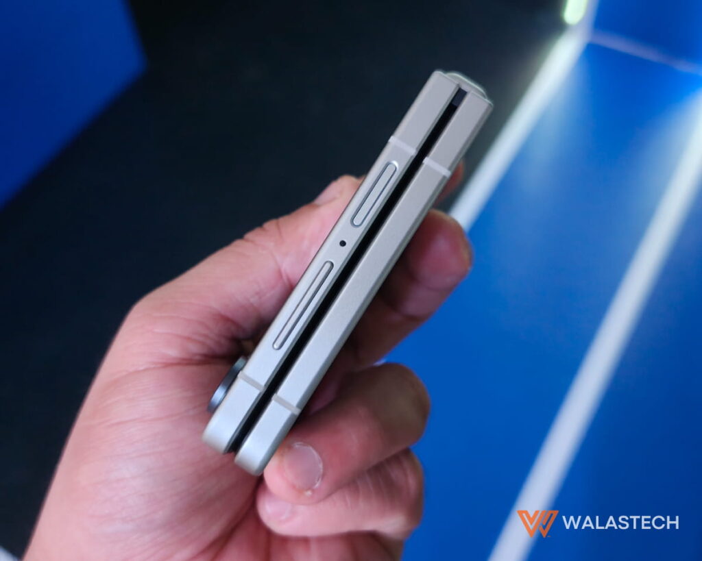 Samsung Galaxy Z Flip8 Hands-on: Bigger Cover 87 samsung galaxy flip8 review philippines 3