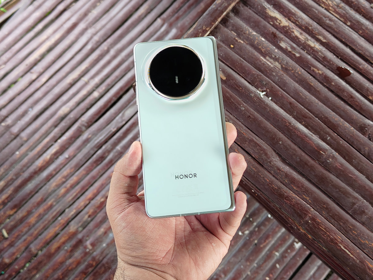 HONOR Magic V6 now official in the Philippines, priced 94 honor magic v6 philippines 2