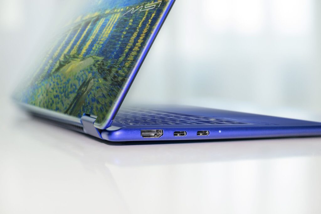 MSI Prestige 14 Flip AI+ Vincent van Gogh Edition: When a Laptop Becomes a Piece of Art 93 image 14