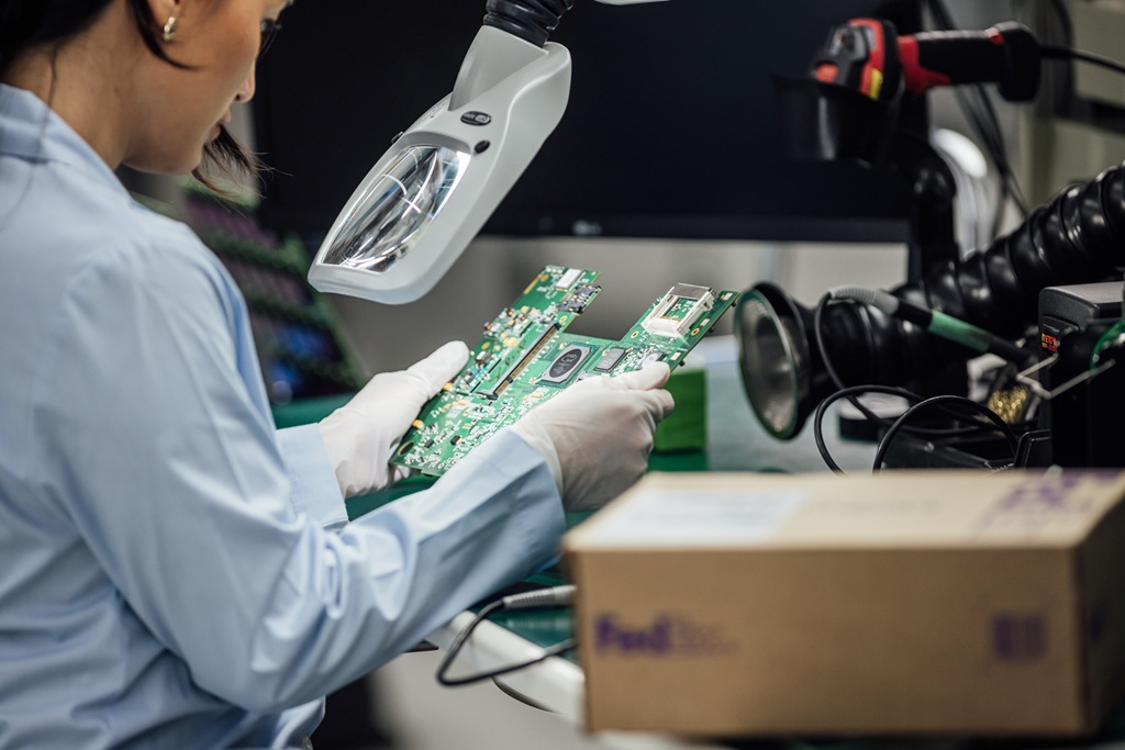 AI boom opens new growth opportunities for Philippine semiconductor industry 85 KV FedEx Semiconductor